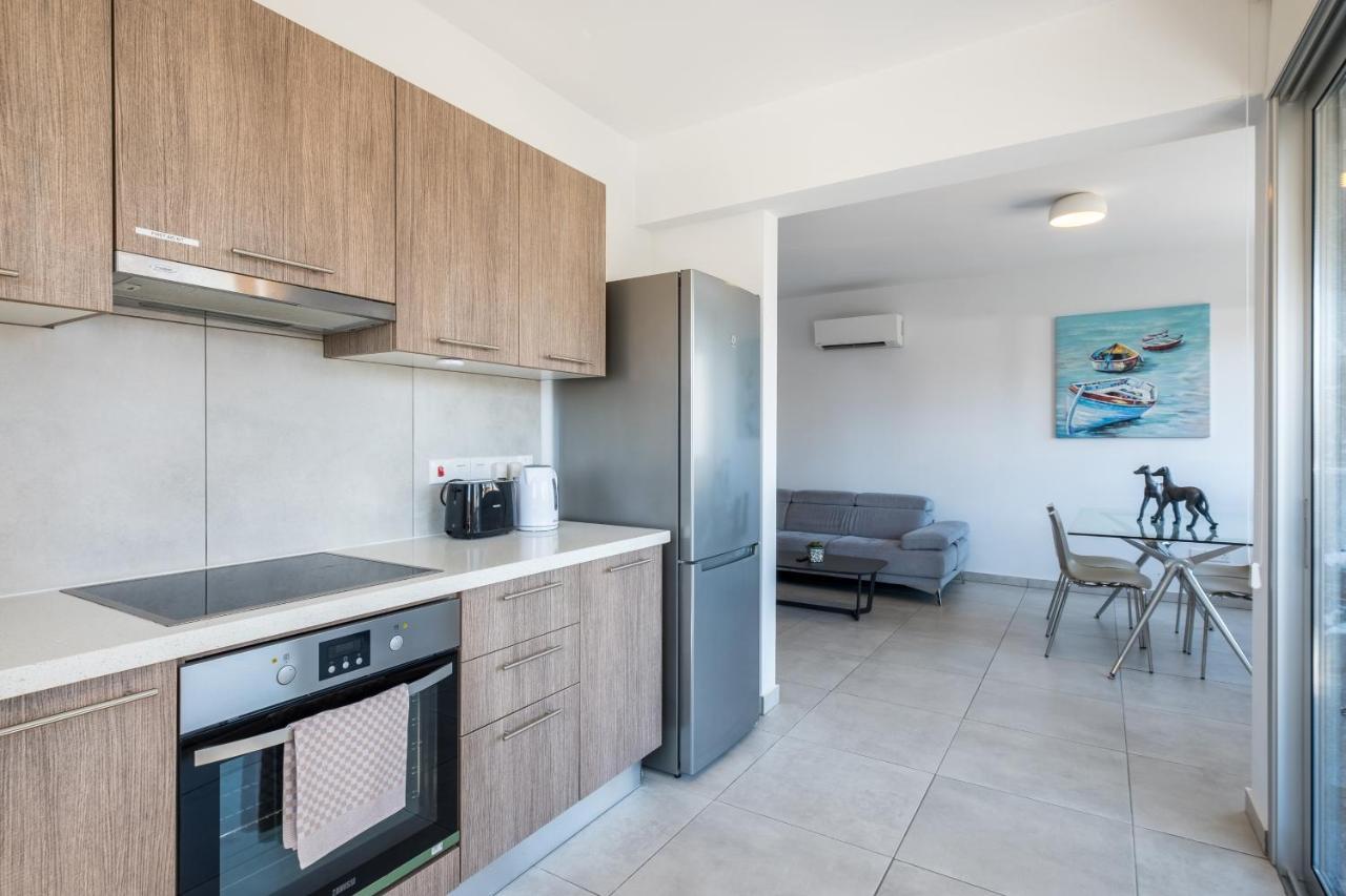 Solaar Apartments Faneromeni Larnaca Dış mekan fotoğraf