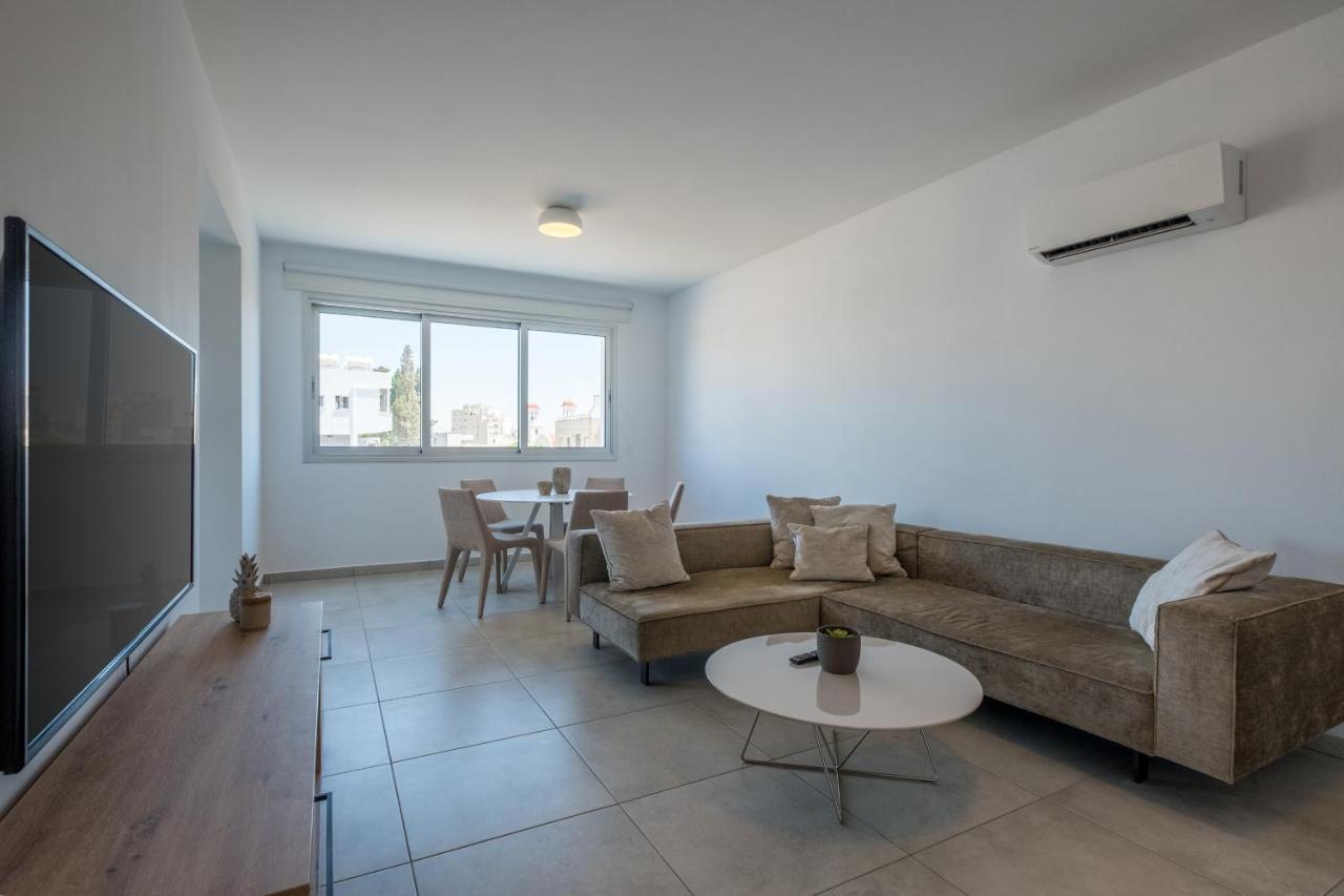Solaar Apartments Faneromeni Larnaca Dış mekan fotoğraf