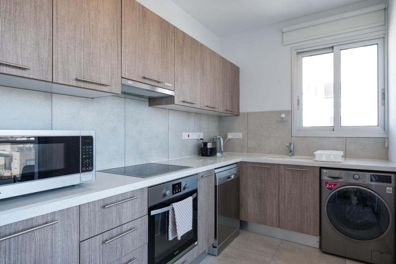 Solaar Apartments Faneromeni Larnaca Dış mekan fotoğraf