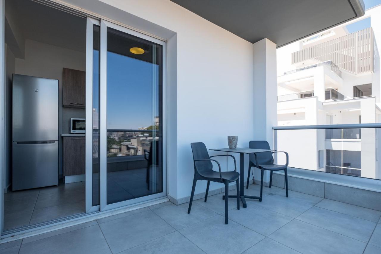 Solaar Apartments Faneromeni Larnaca Dış mekan fotoğraf