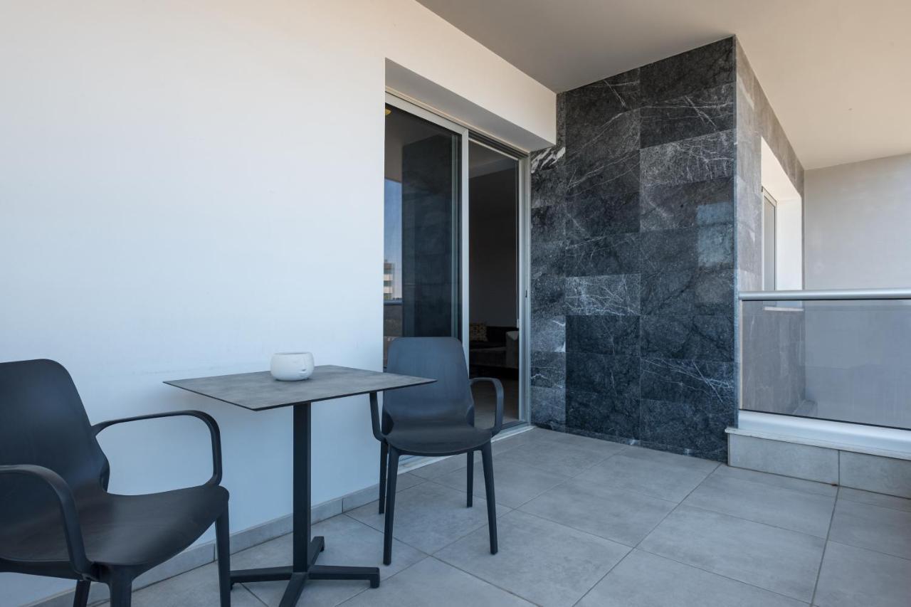 Solaar Apartments Faneromeni Larnaca Dış mekan fotoğraf