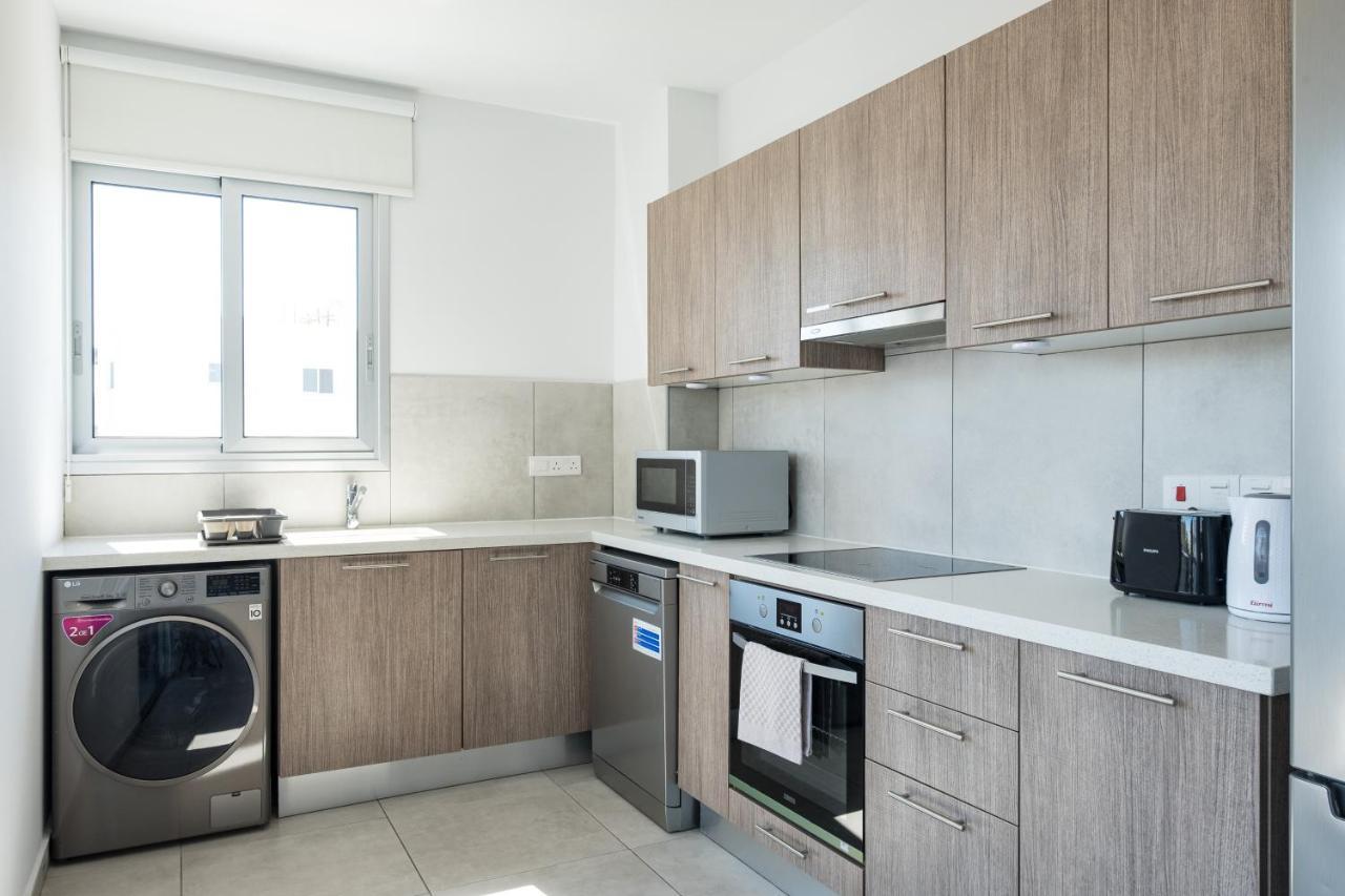 Solaar Apartments Faneromeni Larnaca Dış mekan fotoğraf