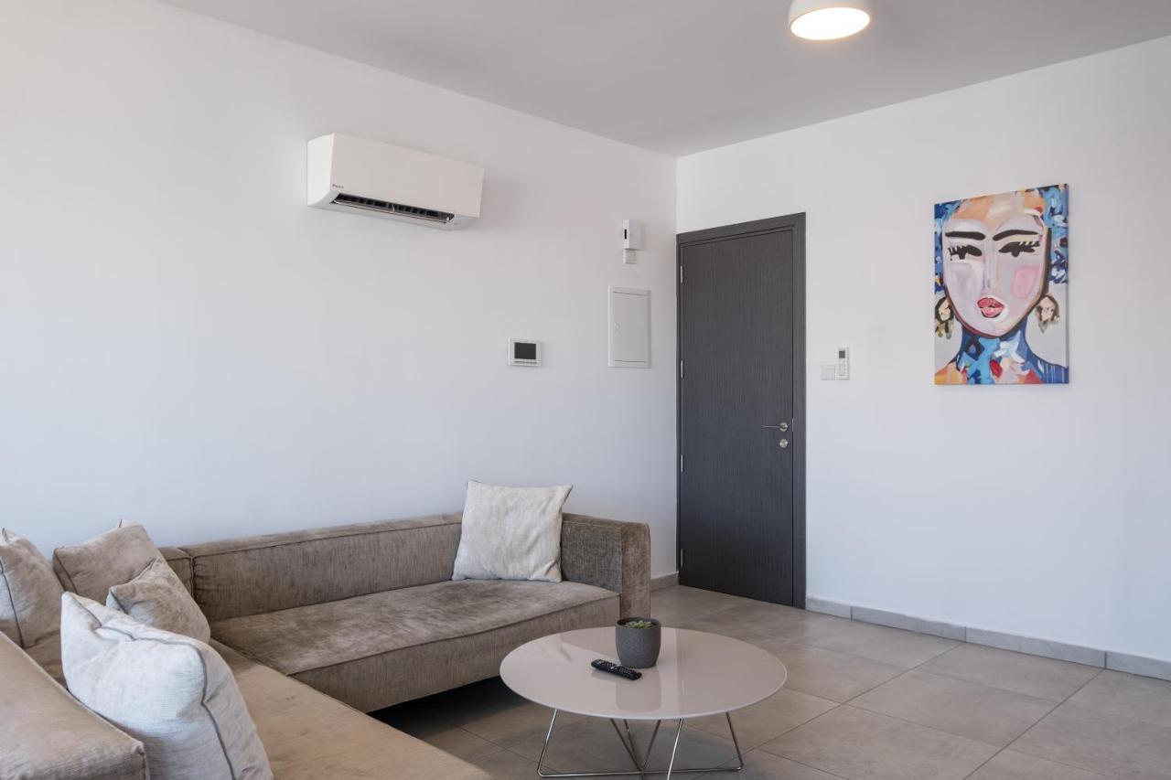 Solaar Apartments Faneromeni Larnaca Dış mekan fotoğraf